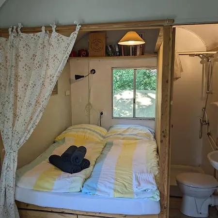 Apartment Umgebauter Bauwagen Krummhoern